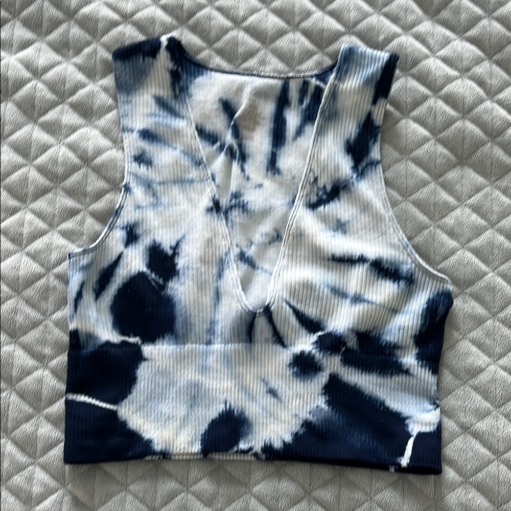 Tie-Dye Sleeveless Women's Top - Blue and White